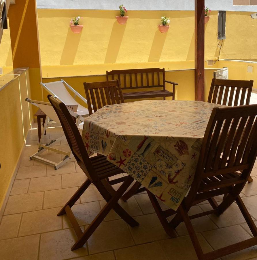 Casa Vacanze Il Giardino Dei Girasoli Marina di Ragusa Eksteriør bilde