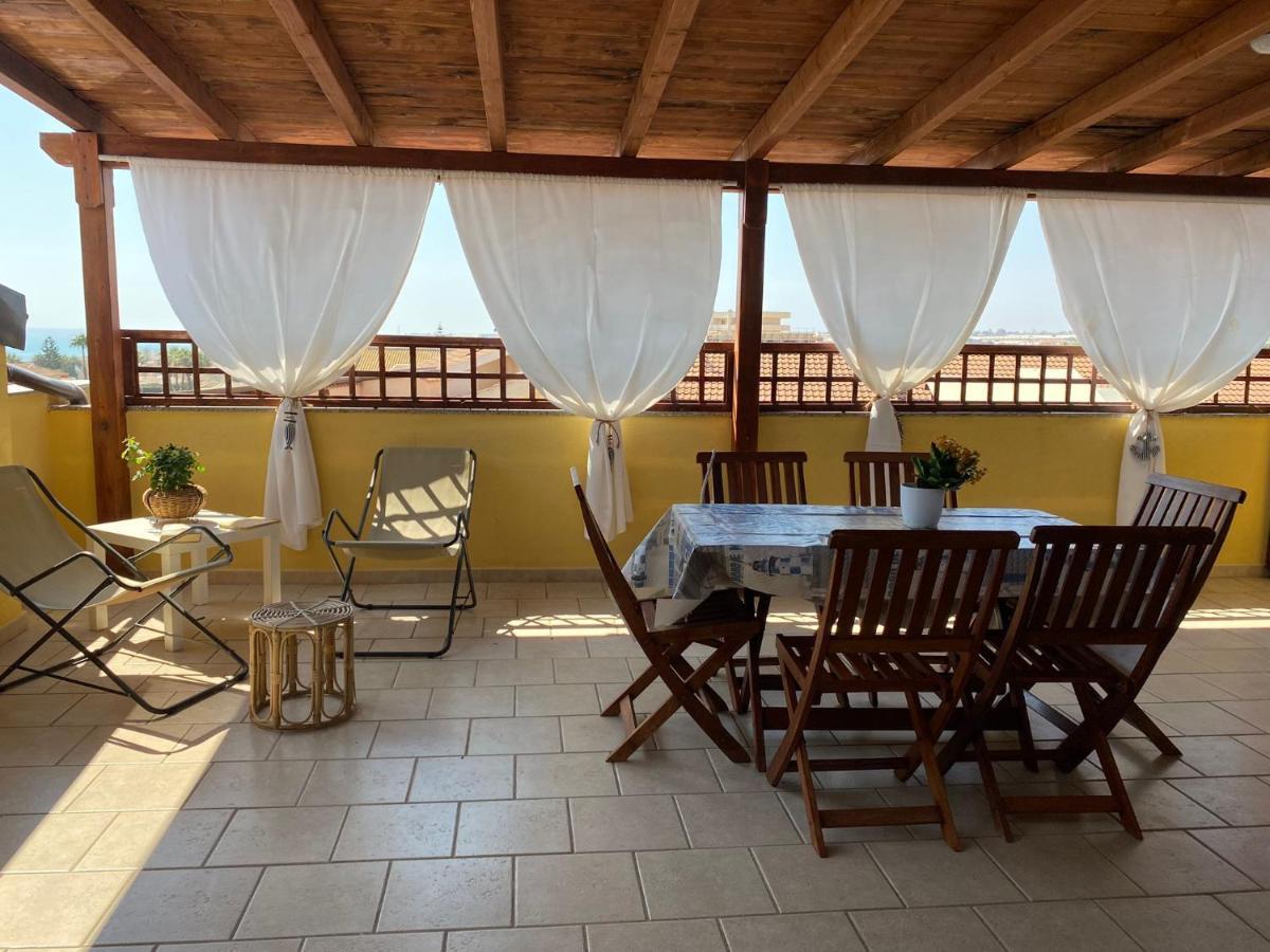 Casa Vacanze Il Giardino Dei Girasoli Marina di Ragusa Eksteriør bilde