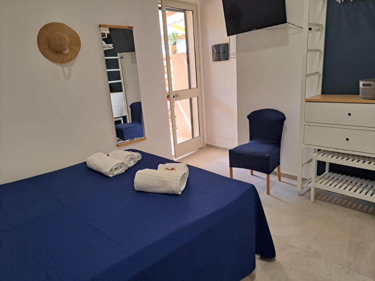 Casa Vacanze Il Giardino Dei Girasoli Marina di Ragusa Eksteriør bilde
