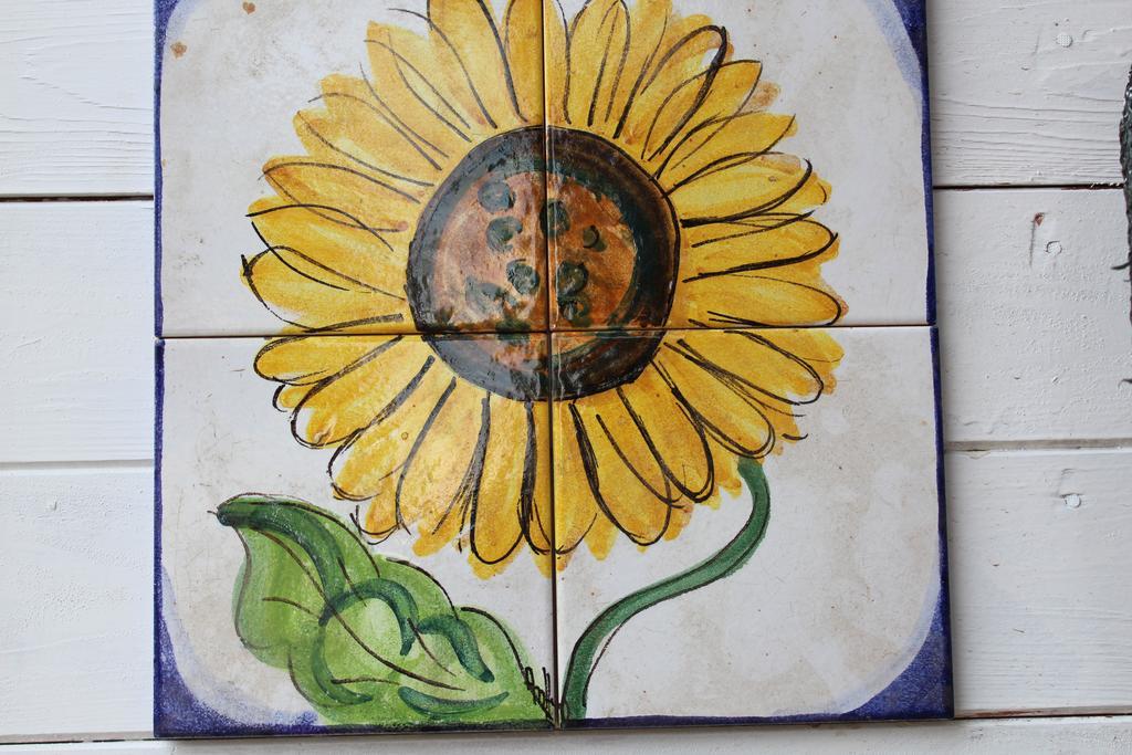 Casa Vacanze Il Giardino Dei Girasoli Marina di Ragusa Eksteriør bilde