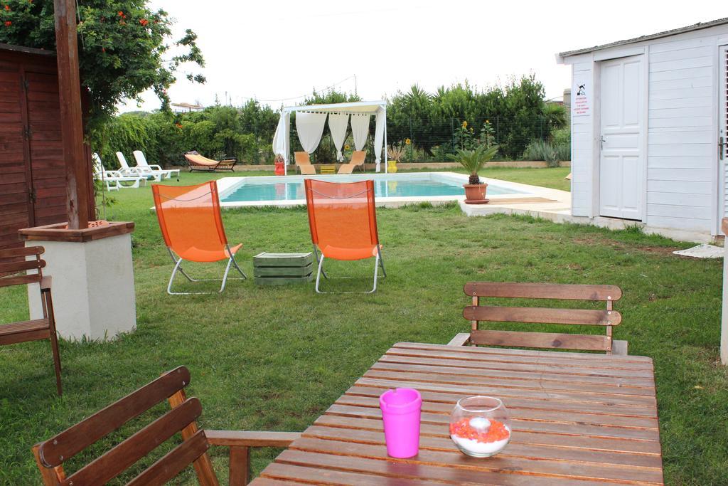 Casa Vacanze Il Giardino Dei Girasoli Marina di Ragusa Eksteriør bilde